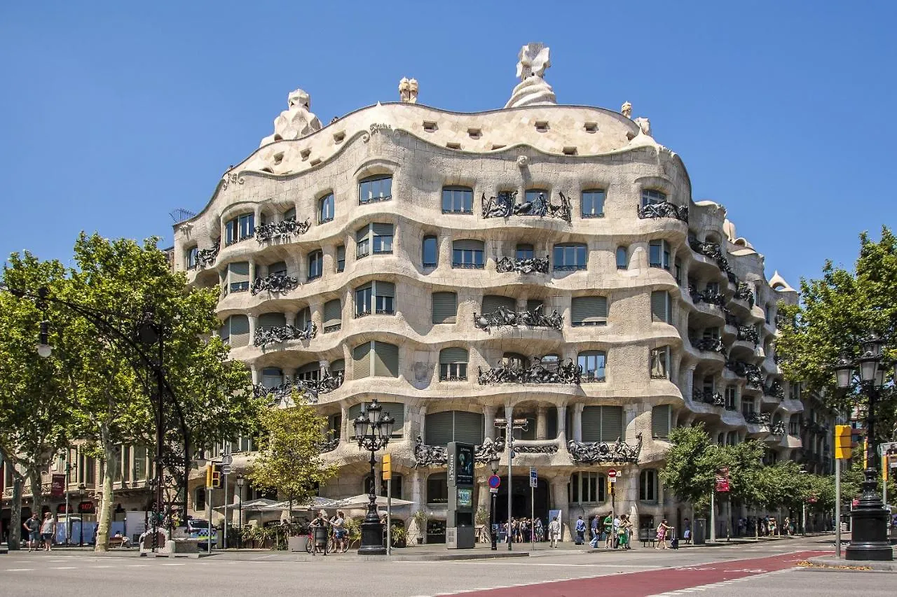 Habitat Apartments Pedrera Barcelona